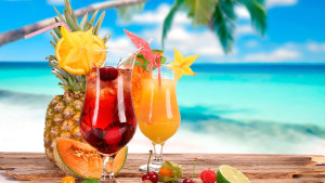 p18cg2m96i1nqsdca2a71v3j1jpb4_bar-de-playa-hotel-crown-paradise-cancun